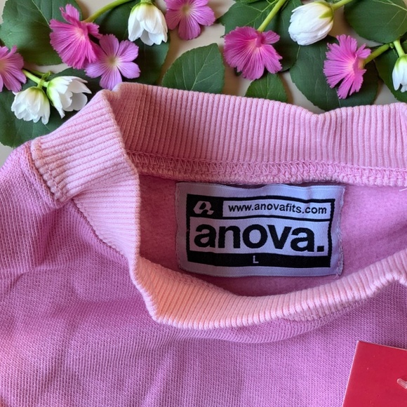 Long Sleeve Pink Crop Top Sweatshirt - Picture 2 of 5